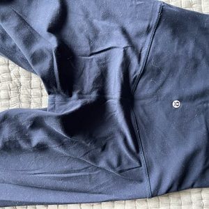 Lululemon legging size 6 navy blue align